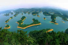 Autumn Adventures: Spend a Day at Hangzhou’s Qiandao Lake 