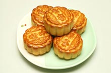 Mid-Autumn Festival Madness: Guide to Buying Mooncakes in Shenzhen