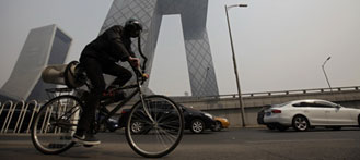Beijing Expat Builds Awesome Bike-Powered Air Filter System