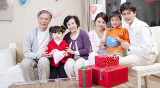 New Law: It is Illegal for Chinese to Not Care About their Parents Since July 1