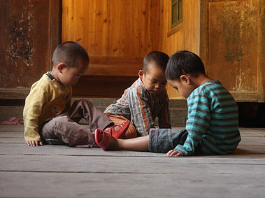 Raising Kids in China? Childcare Do’s and Don’ts