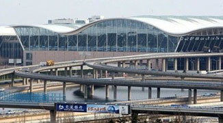Swede Falls to Death at Shanghai Pudong International Airport