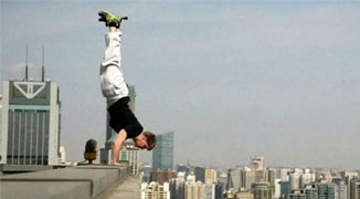Man Does Handstand on Edge of 40-Story Building in Shanghai