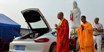 Hubei Monk Criticized for Blessing Porsche 