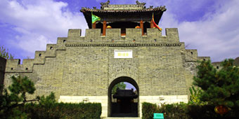 Away from Tianjin: Huangyaguan Great Wall