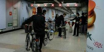 Foreigners Disgrace Country by Taking Bikes Onto Beijing Subway