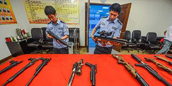 Hong Kong Gun Smuggling Ring Caught by Hangzhou Customs 