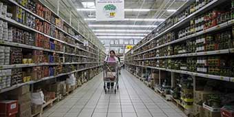 Auchan Supermarkets in Russia to Replace Turkish Imports with Chinese 