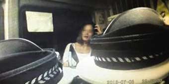 Chongqing Woman Stopped for Drunk Driving Exposes Shoulders and “Teases” Police 