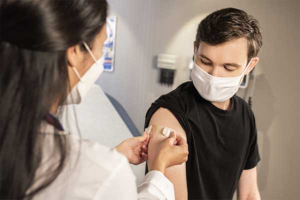 Shanghai Rolls Out Covid Vaccine Program to all Foreigners