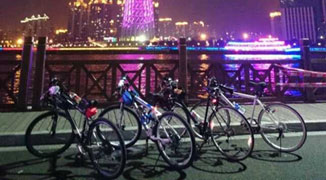 Bright Lights & Quiet Streets: Night Biking in Guangzhou