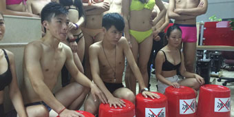 Shenzhen Workers Create Stripping Challenge to Protest ALS Ice Bucket Challenge
