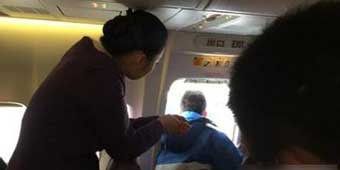  Man Opens Emergency Exit on Airplane to ‘Get Some Air’