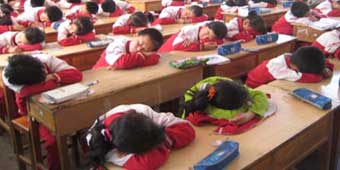 Hunan School Charges Students for Afternoon Naps 